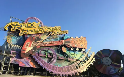 Logo Tour de Force Records, dans l'ancienne attraction Rock'n'Roller Coaster avec Aerosmith
